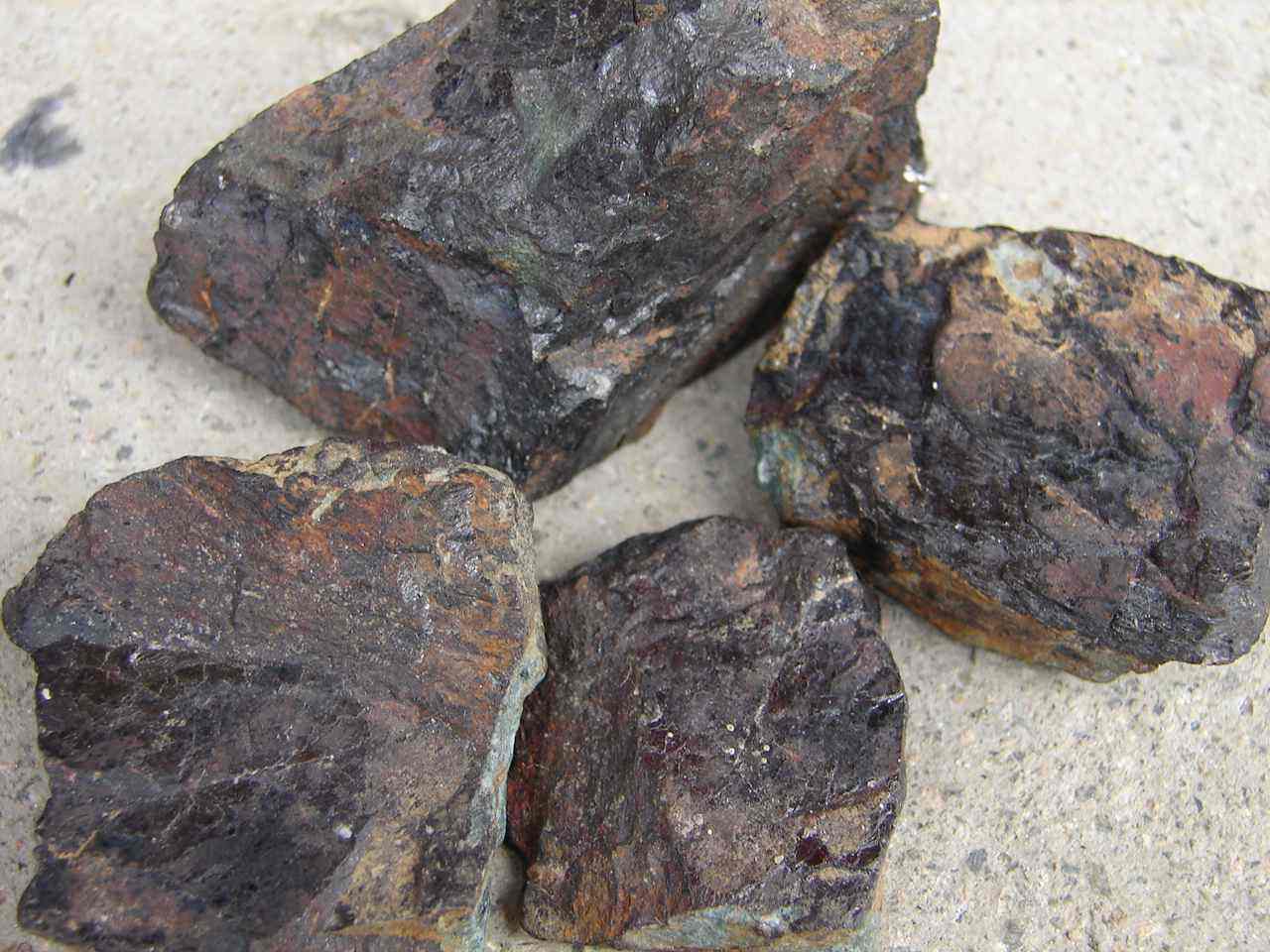 常德消泡劑-湖南常德梁小姐鎢礦浮選消泡劑使用和應用案例